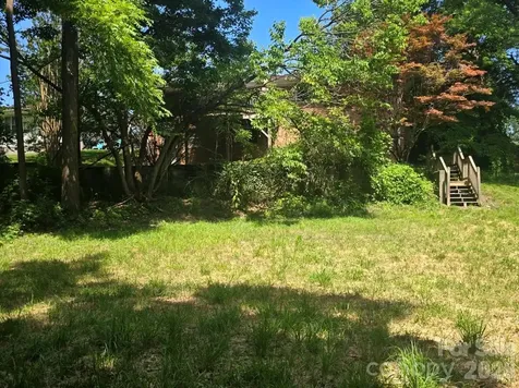 629 Willow Road Hendersonville NC 28739