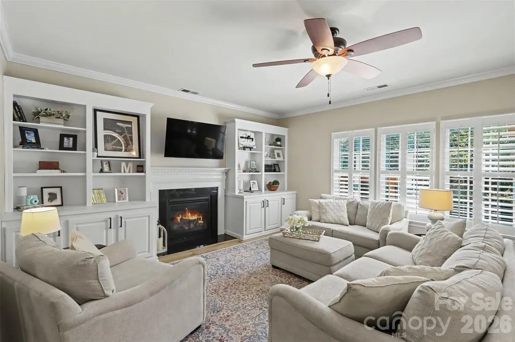 11830 Warfield Avenue Huntersville NC 28078
