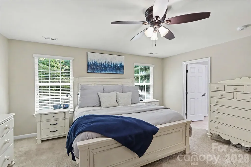 11830 Warfield Avenue Huntersville NC 28078