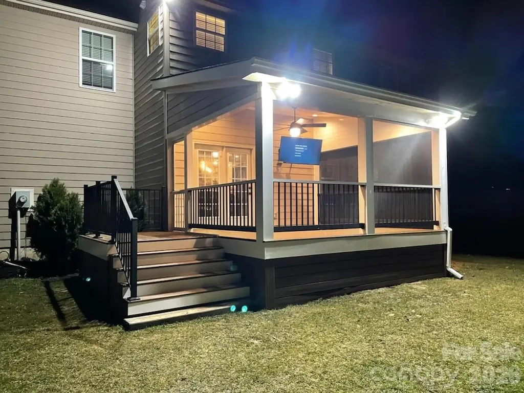 11830 Warfield Avenue Huntersville NC 28078