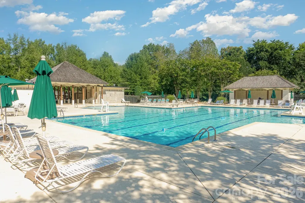 11830 Warfield Avenue Huntersville NC 28078