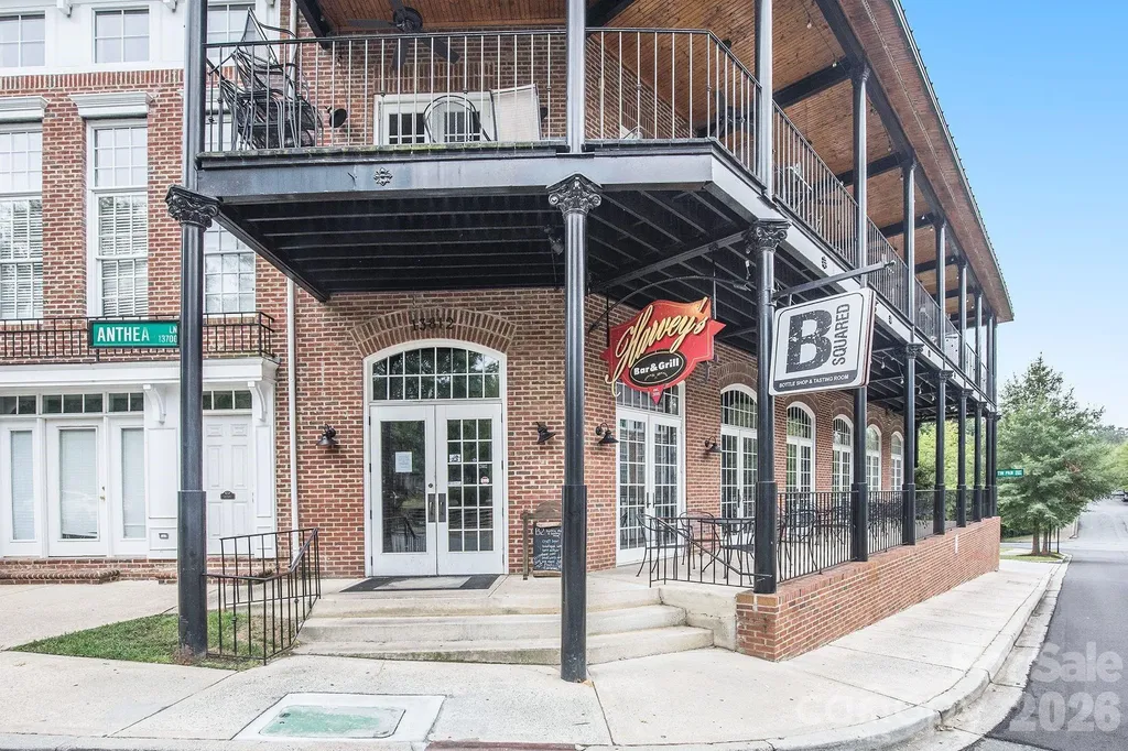 11830 Warfield Avenue Huntersville NC 28078