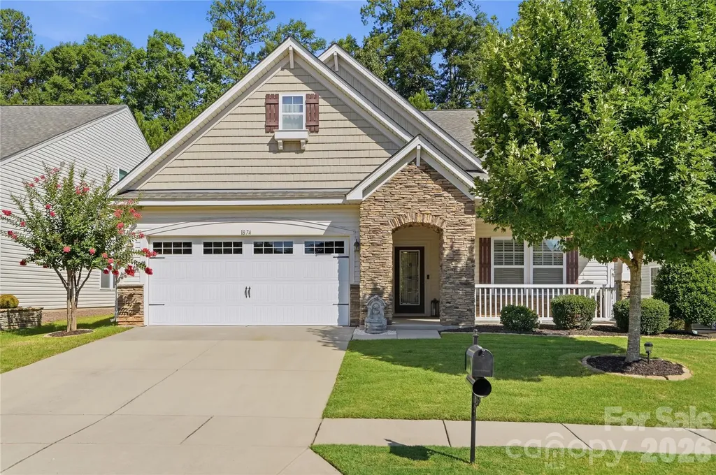 1874 Larkspur Way Tega Cay SC 29708