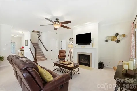 1874 Larkspur Way Tega Cay SC 29708