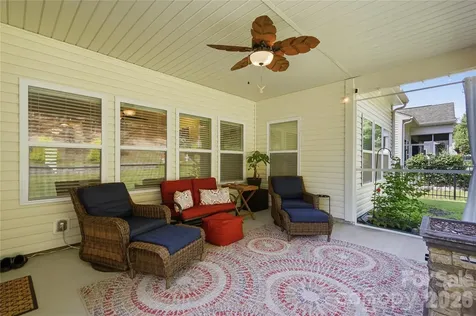 1874 Larkspur Way Tega Cay SC 29708