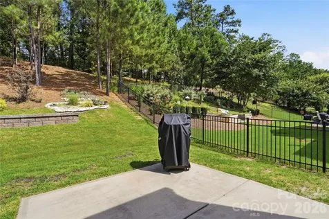 1874 Larkspur Way Tega Cay SC 29708