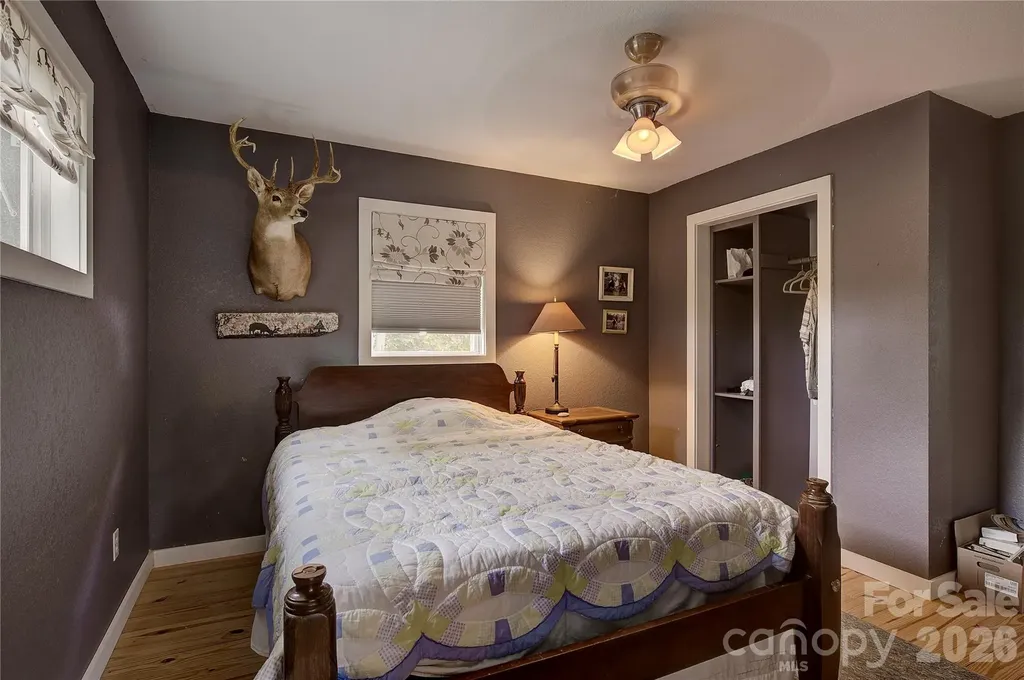 2825 Harrell Hill Road Bakersville NC 28705