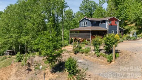 2825 Harrell Hill Road Bakersville NC 28705