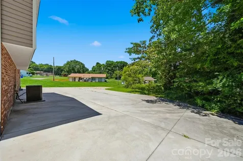 1401 Southwest Boulevard Newton NC 28658