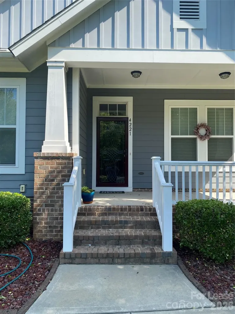 4221 Courtly Lane Belmont NC 28012