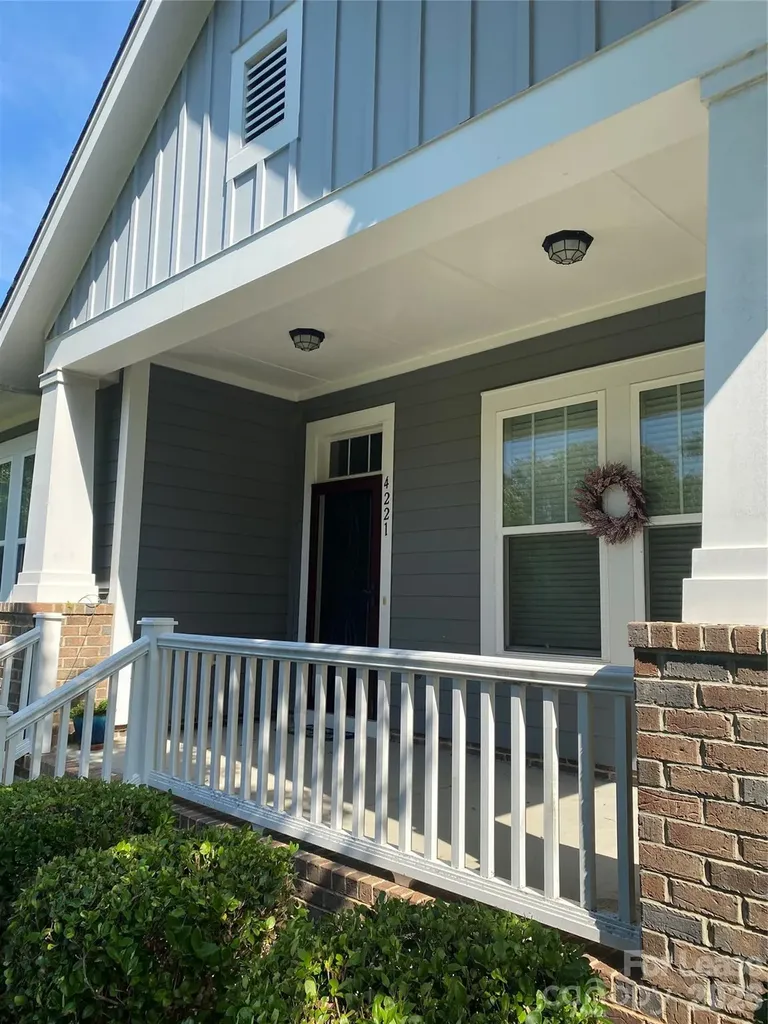4221 Courtly Lane Belmont NC 28012