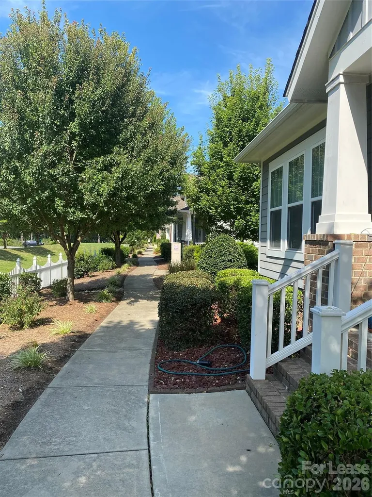 4221 Courtly Lane Belmont NC 28012