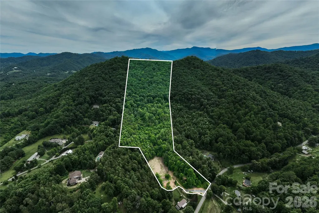 9999 Morgan Branch Road Weaverville NC 28787