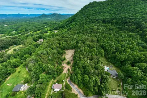 9999 Morgan Branch Road Weaverville NC 28787