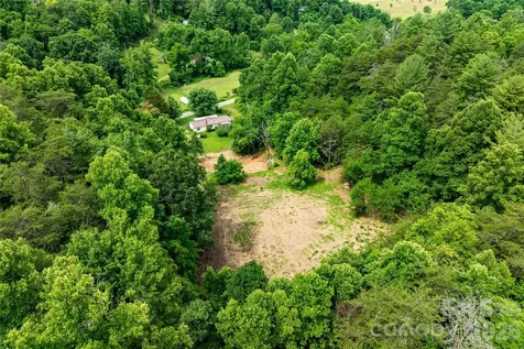 9999 Morgan Branch Road Weaverville NC 28787
