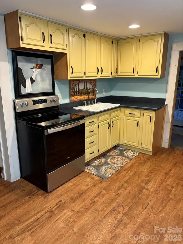125 Lane Street Morganton NC 28655