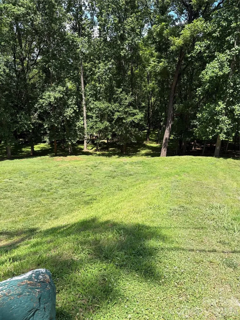 125 Lane Street Morganton NC 28655