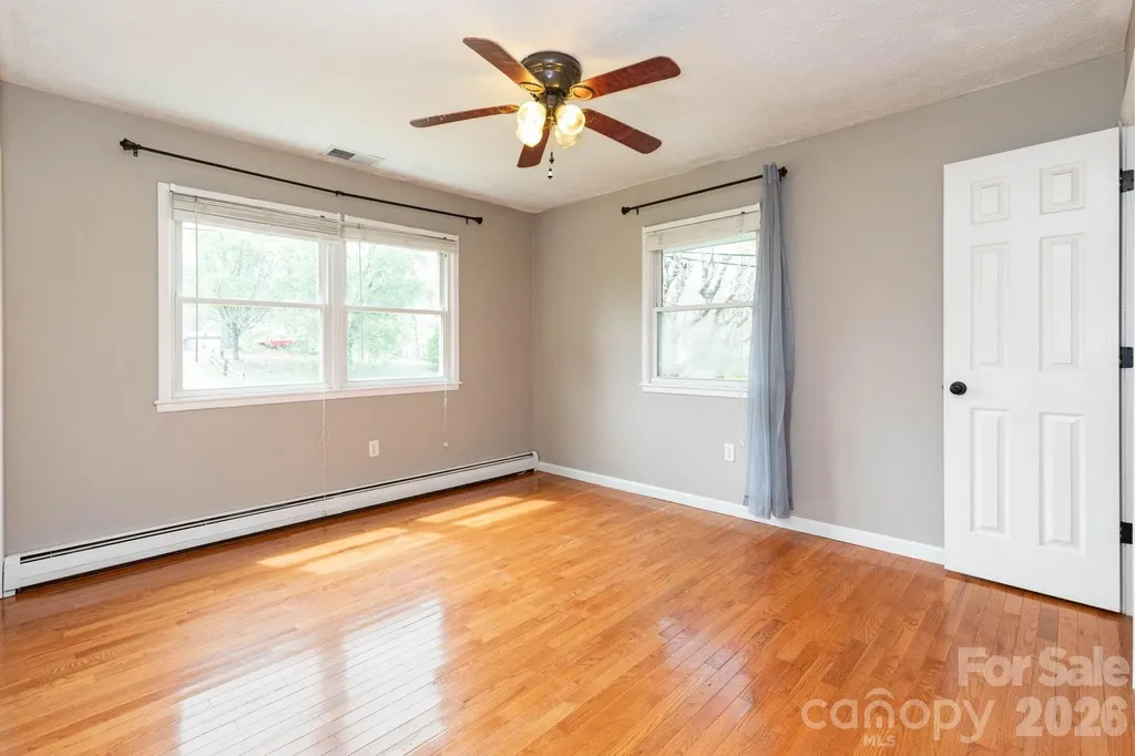 41 Kennedy Road Weaverville NC 28787