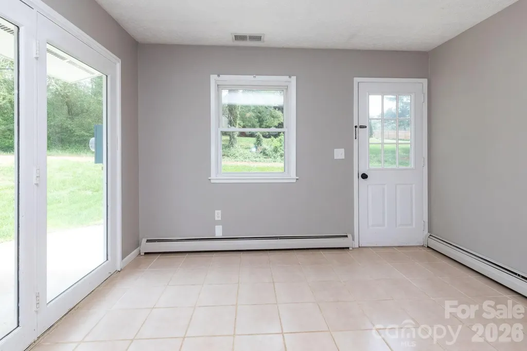 41 Kennedy Road Weaverville NC 28787