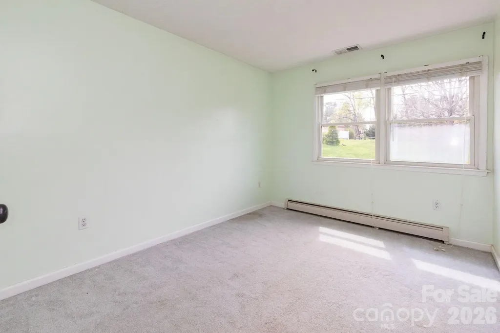 41 Kennedy Road Weaverville NC 28787