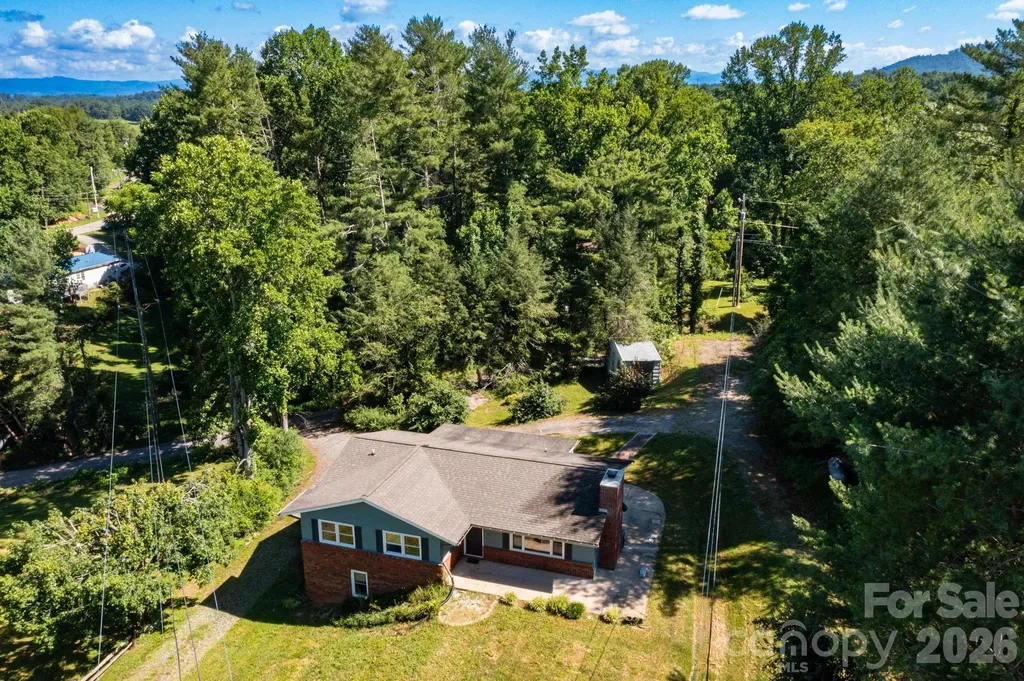 41 Kennedy Road Weaverville NC 28787