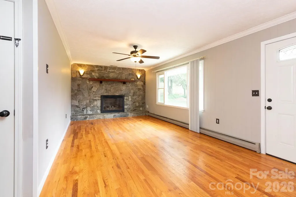 41 Kennedy Road Weaverville NC 28787