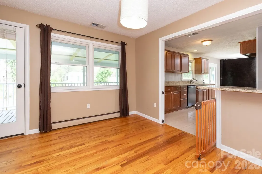 41 Kennedy Road Weaverville NC 28787