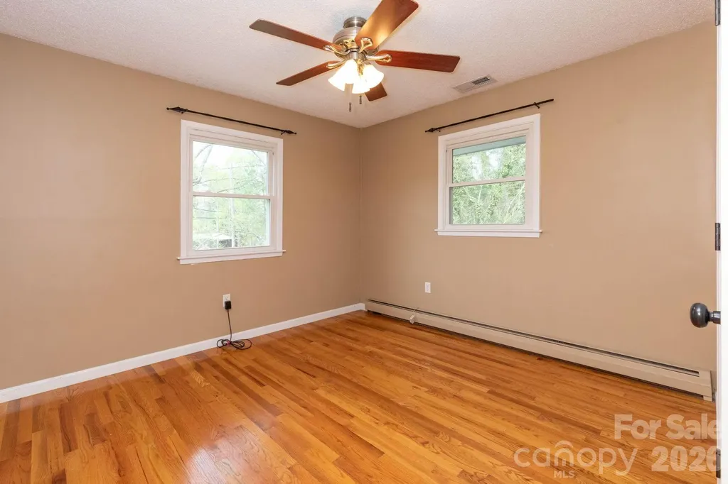 41 Kennedy Road Weaverville NC 28787