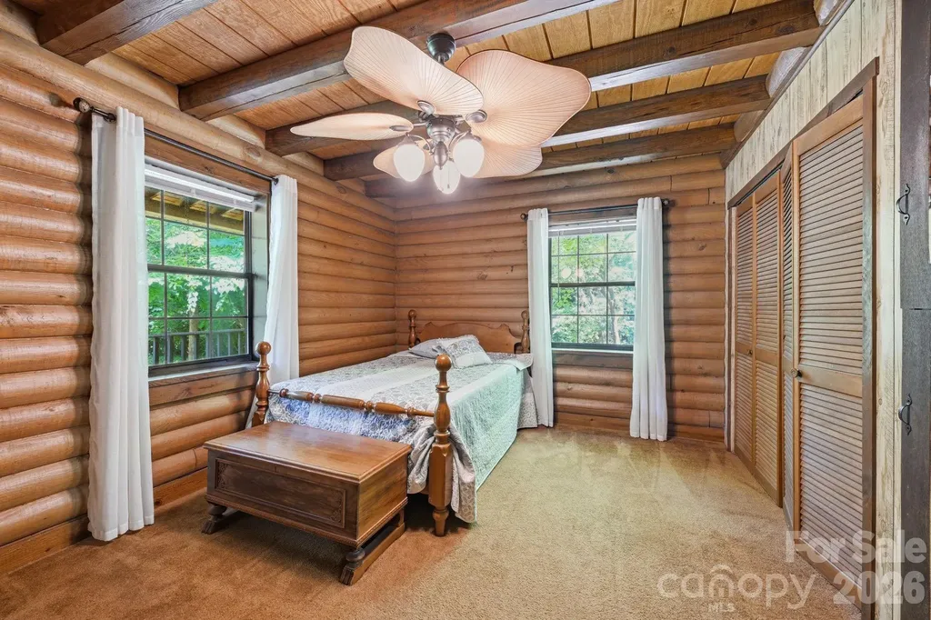 6808 Linda Lake Drive Charlotte NC 28215