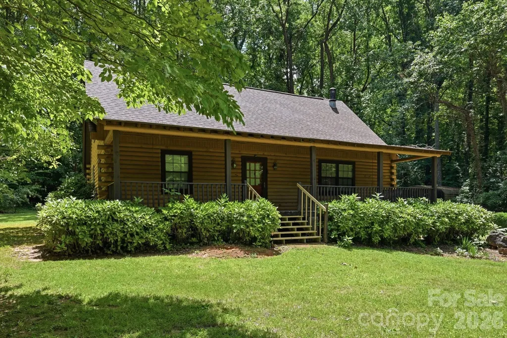 6808 Linda Lake Drive Charlotte NC 28215