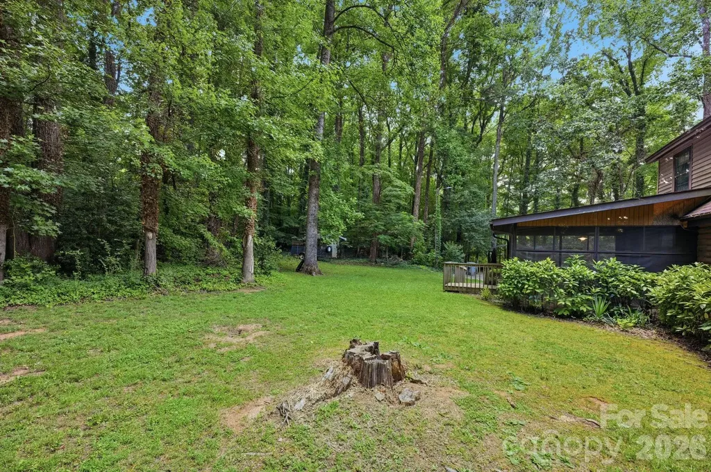 6808 Linda Lake Drive Charlotte NC 28215