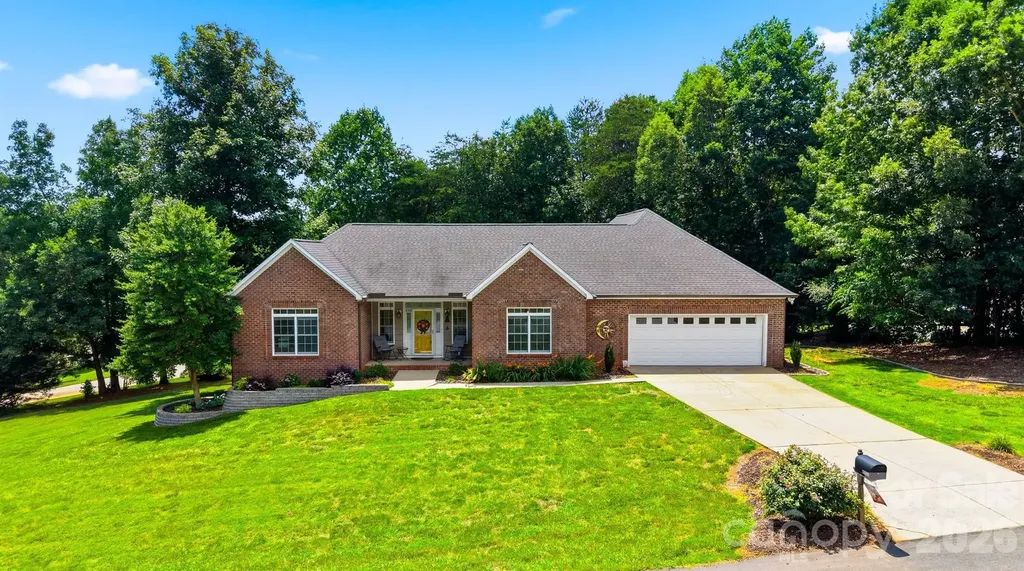 4305 Cottingham Drive Hickory NC 28602