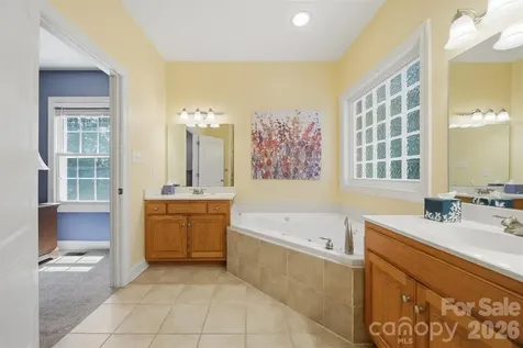 4305 Cottingham Drive Hickory NC 28602