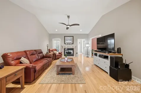4305 Cottingham Drive Hickory NC 28602