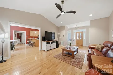 4305 Cottingham Drive Hickory NC 28602