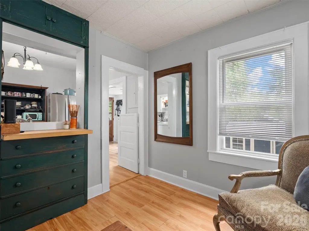 15 Craig Circle Asheville NC 28805