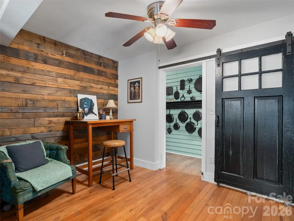 15 Craig Circle Asheville NC 28805