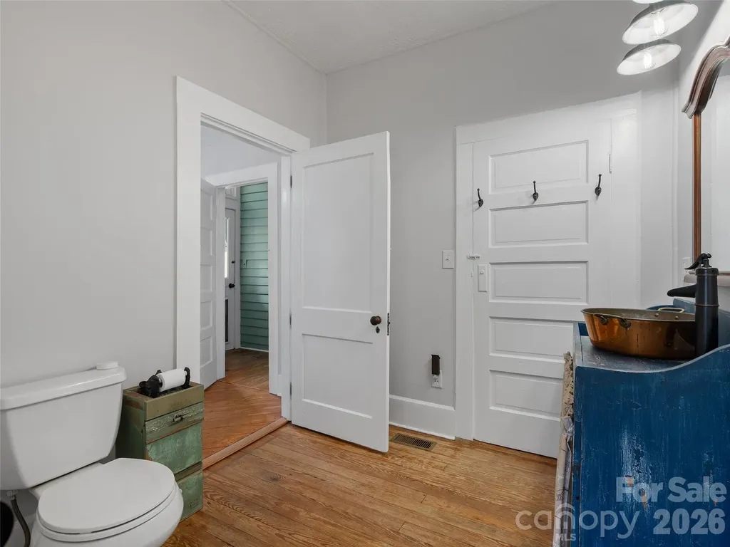 15 Craig Circle Asheville NC 28805