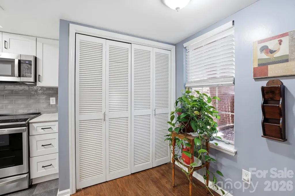 9319 S Vicksburg Park Court Charlotte NC 28210