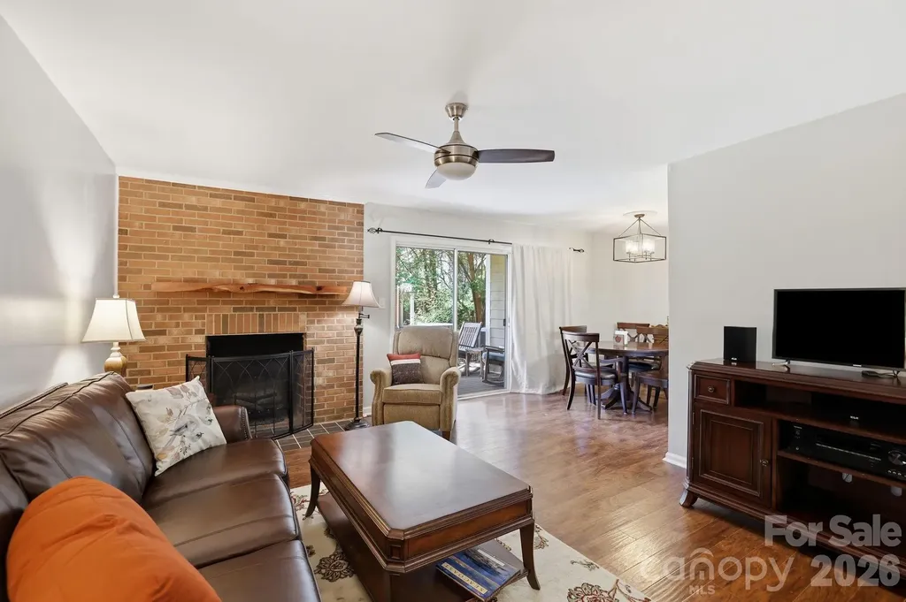 9319 S Vicksburg Park Court Charlotte NC 28210