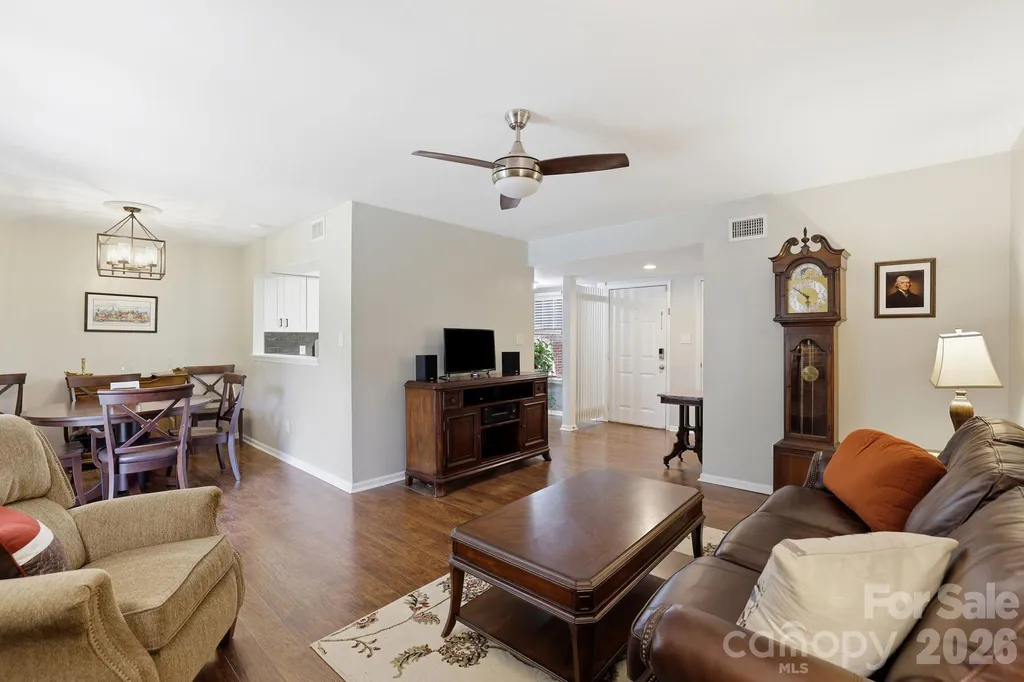 9319 S Vicksburg Park Court Charlotte NC 28210