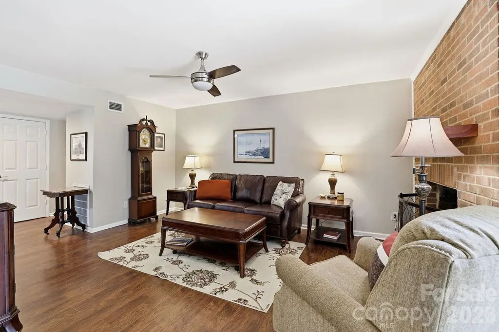 9319 S Vicksburg Park Court Charlotte NC 28210