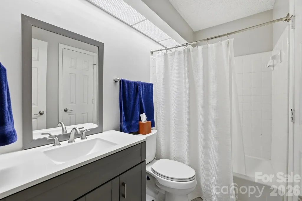 9319 S Vicksburg Park Court Charlotte NC 28210