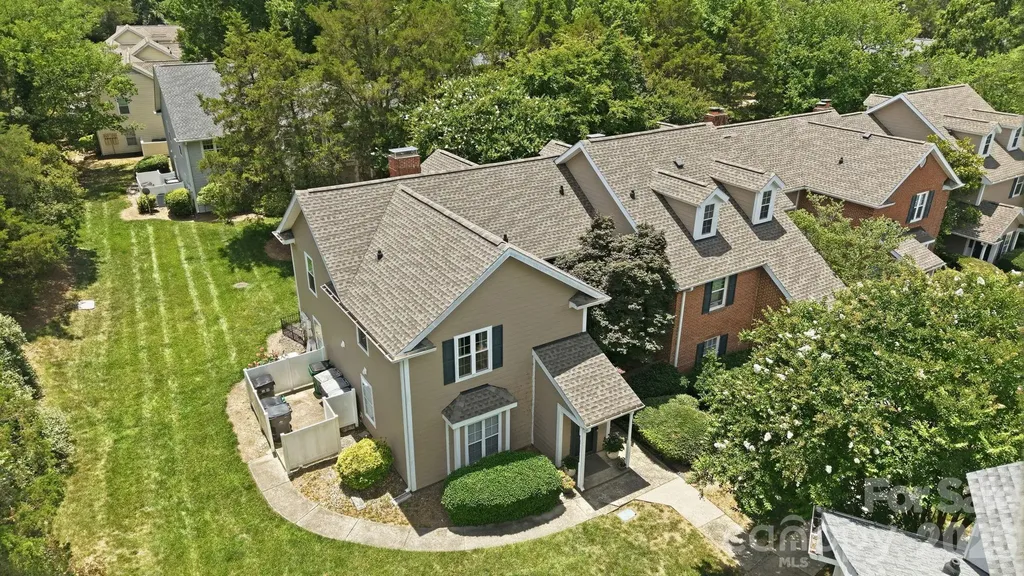 9319 S Vicksburg Park Court Charlotte NC 28210