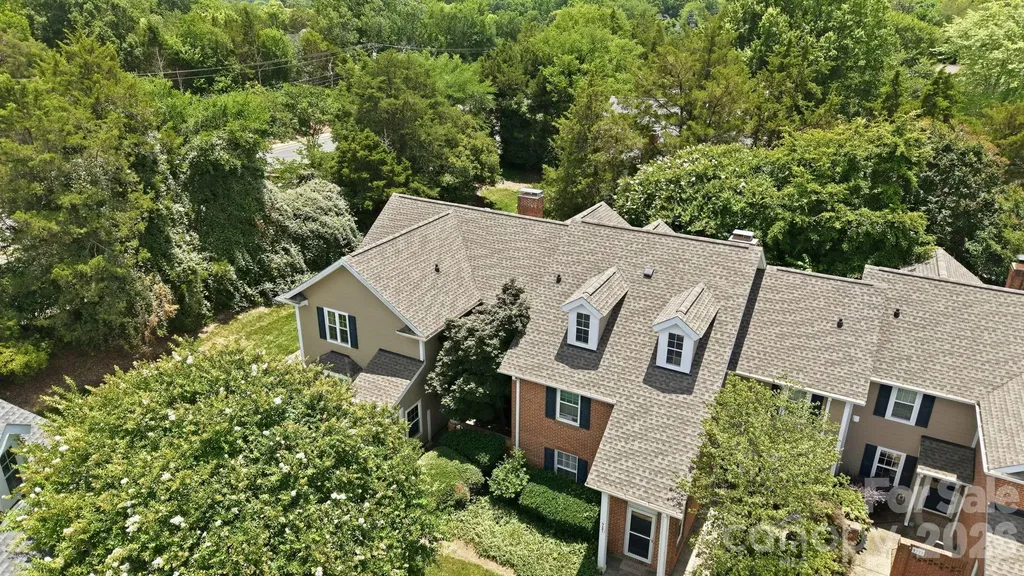 9319 S Vicksburg Park Court Charlotte NC 28210