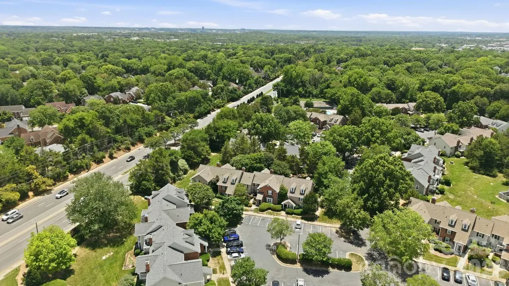 9319 S Vicksburg Park Court Charlotte NC 28210