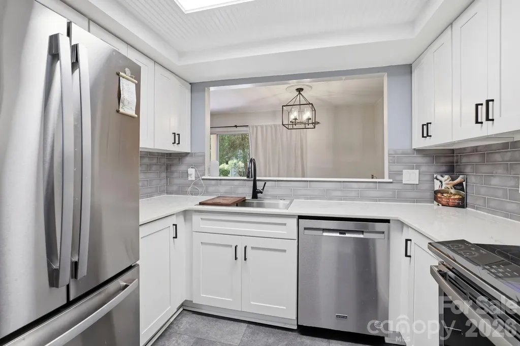 9319 S Vicksburg Park Court Charlotte NC 28210