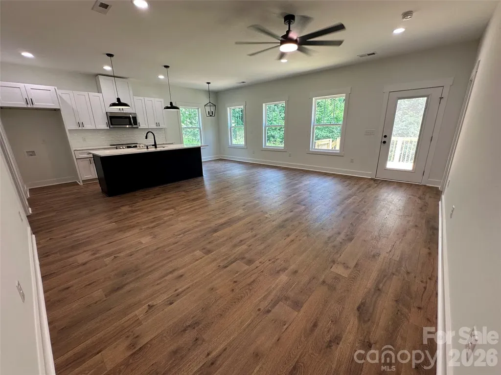 906 Maywood Street Kannapolis NC 28081