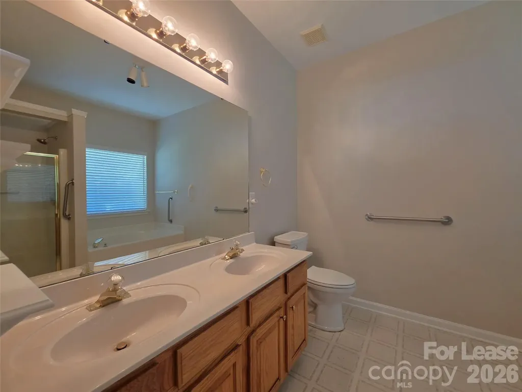 4730 Willow Glen Road Harrisburg NC 28075