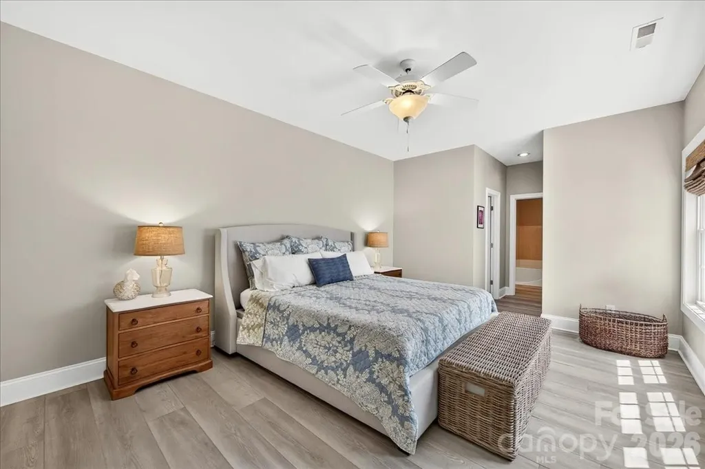 242 S Faulkner Way Davidson NC 28036